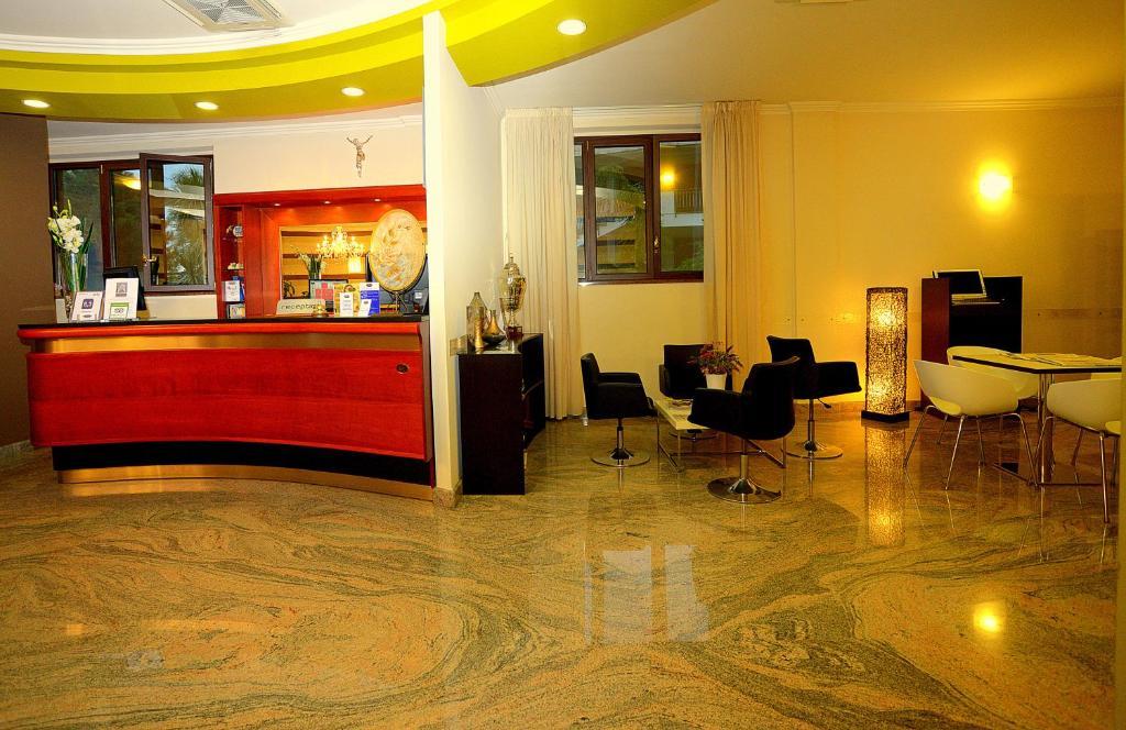 Hotel Iacone เคติ ภายนอก รูปภาพ