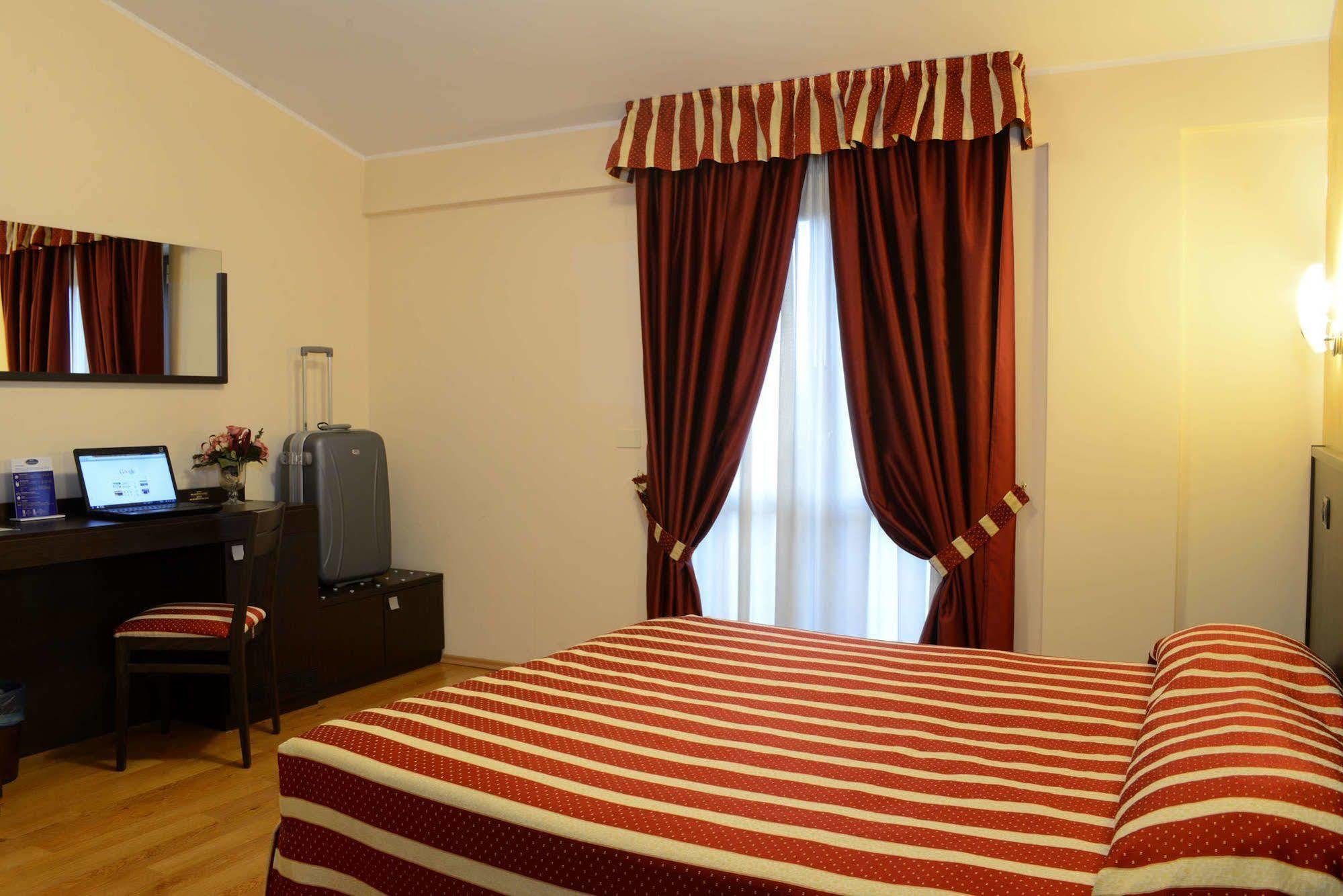 Hotel Iacone เคติ ภายนอก รูปภาพ