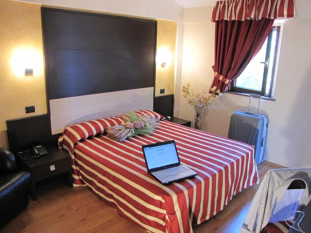 Hotel Iacone เคติ ห้อง รูปภาพ